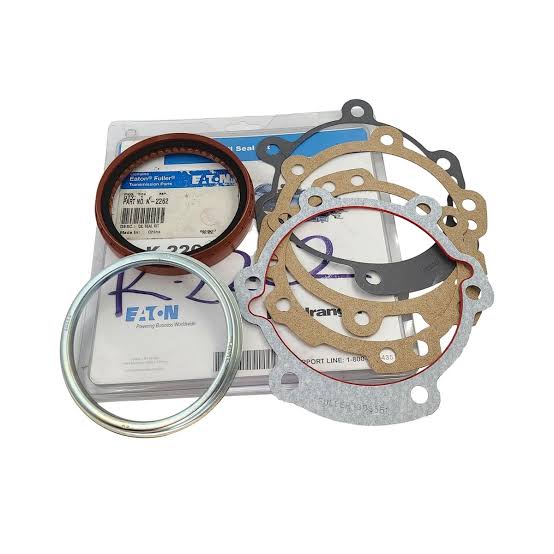 Eaton Roadranger transmission output shaft oil seal and gasket repair kit and Slinger