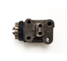 Isuzu Front Brake Wheel Cylinder R/H Rearward - FRD 2008 on, FRR 2008 on